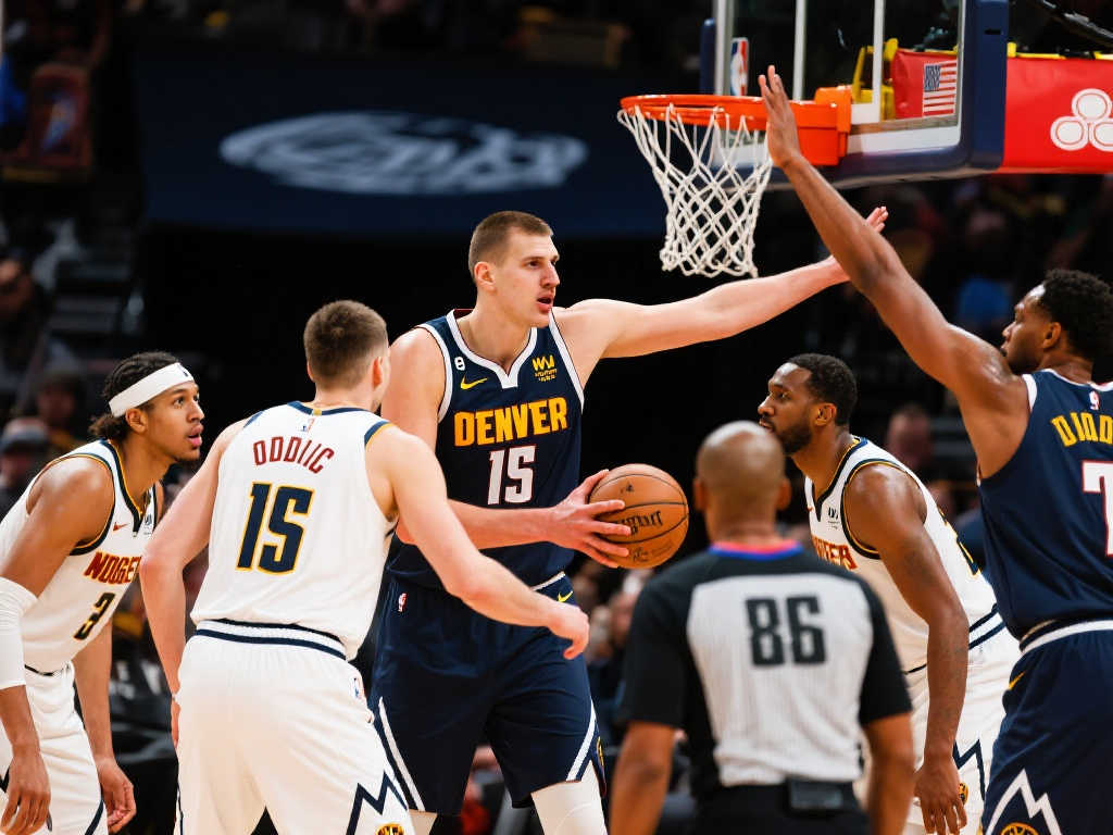 切特揭秘对阵约基奇策略：围绕掘金核心布置战术，诱导其犯规